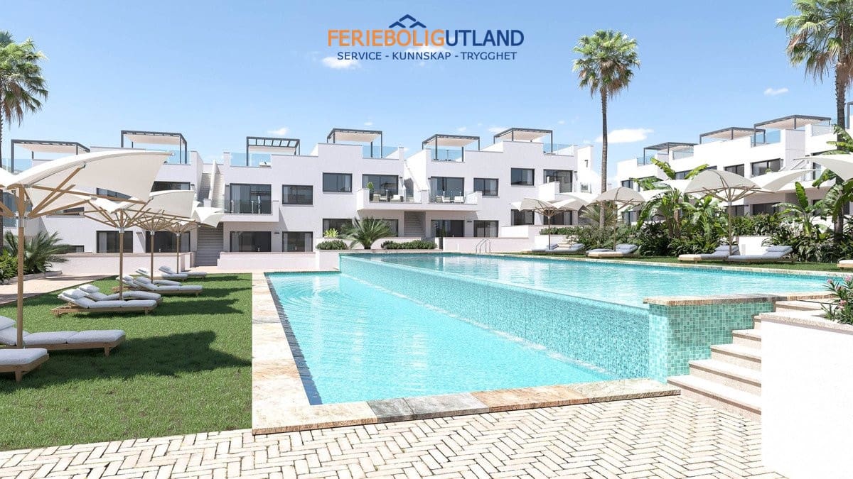 2 soveværelse Lejlighed til salg i Torrevieja med swimmingpool - € 299.900 (Ref: 10006914)