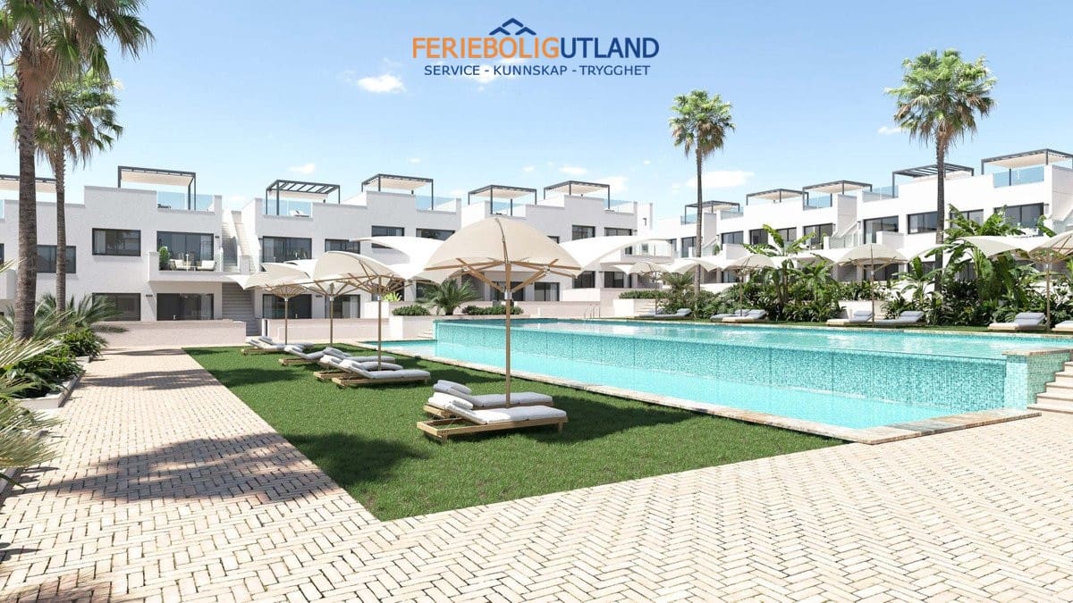 2 soveværelse Lejlighed til salg i Torrevieja med swimmingpool - € 299.900 (Ref: 10006914)