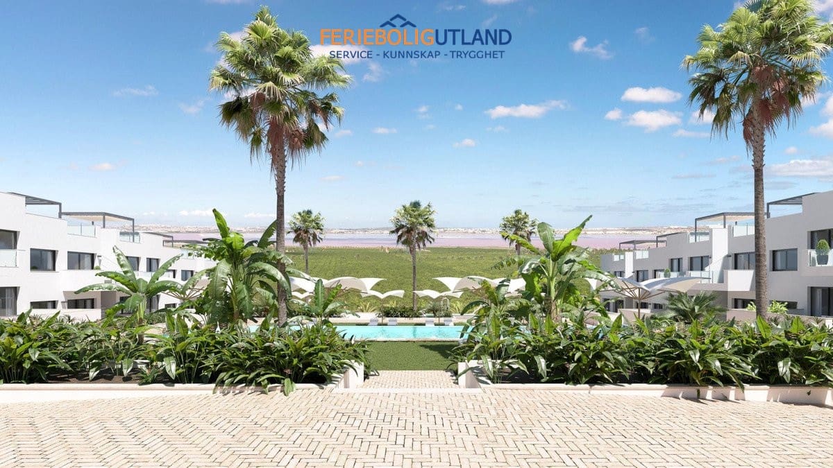 2 soveværelse Lejlighed til salg i Torrevieja med swimmingpool - € 299.900 (Ref: 10006914)