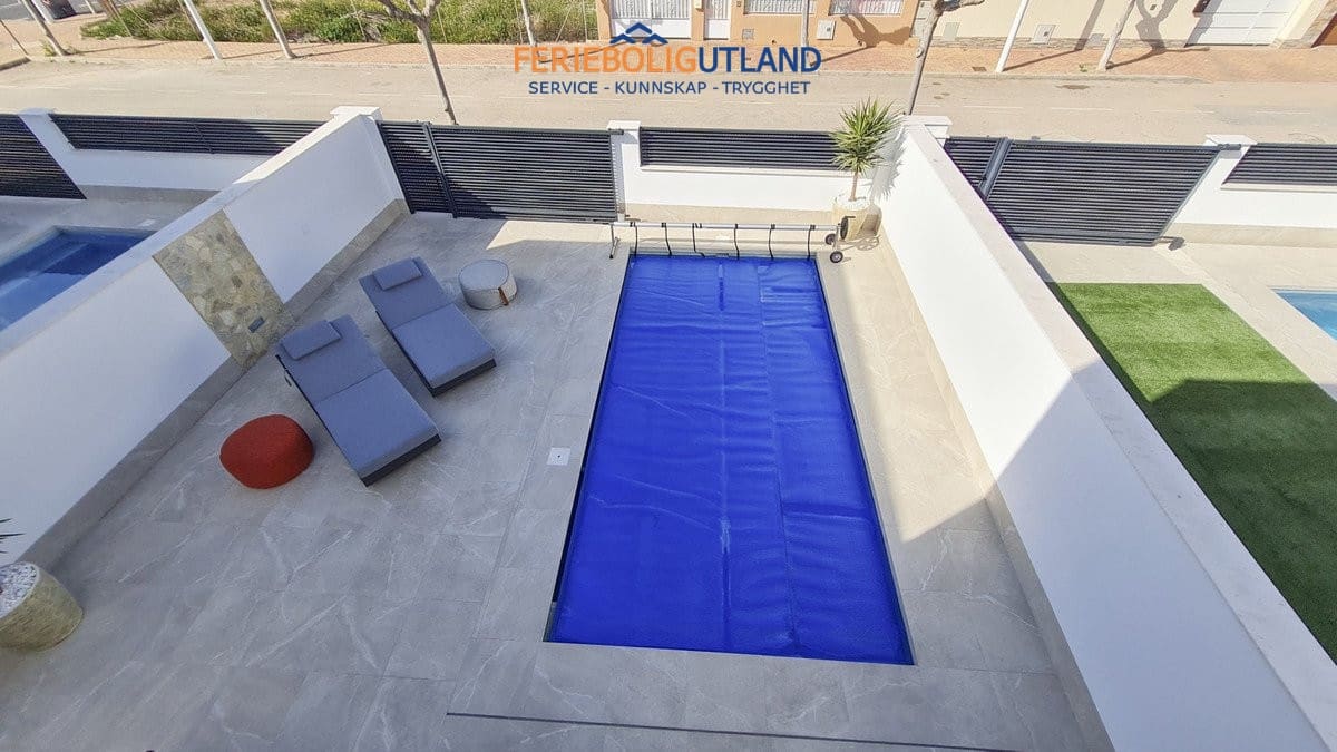 3 bedroom Villa for sale in San Pedro del Pinatar with pool garage - € 439,000 (Ref: 10006915)