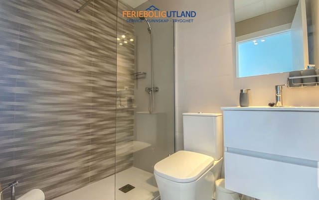3 quarto Moradia para venda em Las Lomas de Rame - Bahía Bella, Los Alcázares com piscina - 397 650 € (Ref: 10006922)