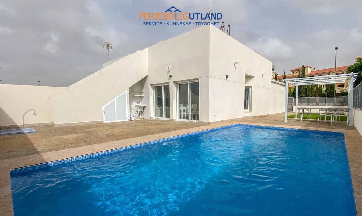3 Zimmer Villa zu verkaufen in Los Alcazares mit Pool - 397.650 € (Ref: 10006922)