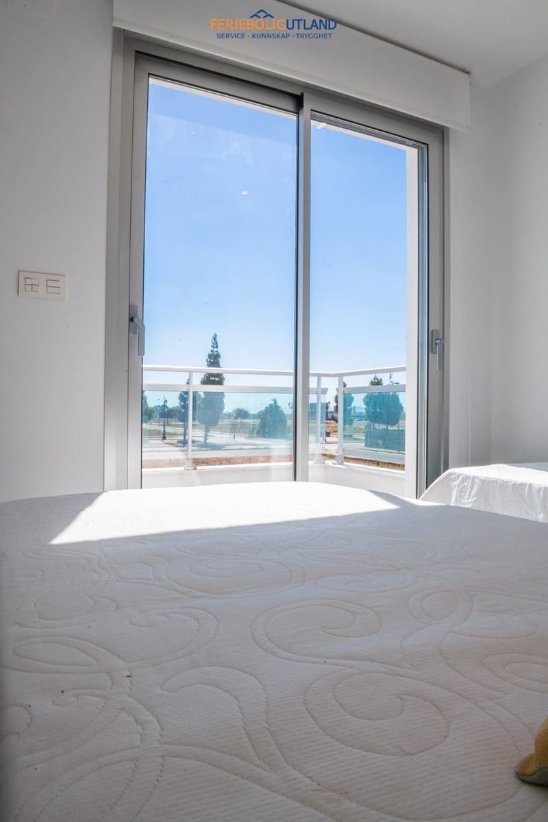 3 soverom Villa til salgs i Los Alcazares med svømmebasseng garasje - € 445 000 (Ref: 10006926)