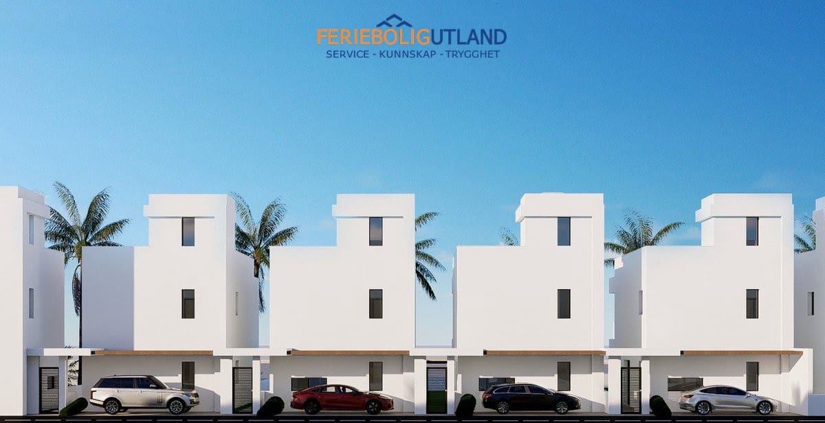 Pareado de 3 habitaciones en La Zenia en venta con piscina garaje - 495.000 € (Ref: 10006928)