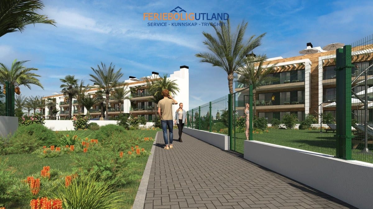 Apartamento de 3 habitaciones en Los Alcázares en venta con piscina - 420.000 € (Ref: 10006929)