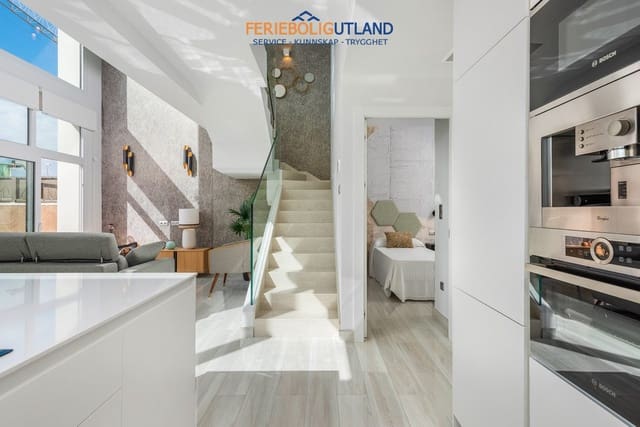 3 soveværelse Villa til salg i Los Montesinos med swimmingpool garage - € 485.000 (Ref: 10006931)