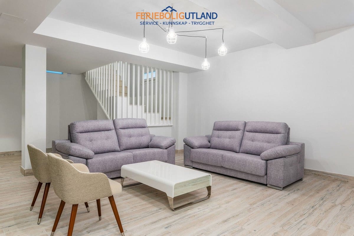 3 soveværelse Villa til salg i Los Montesinos med swimmingpool garage - € 485.000 (Ref: 10006931)