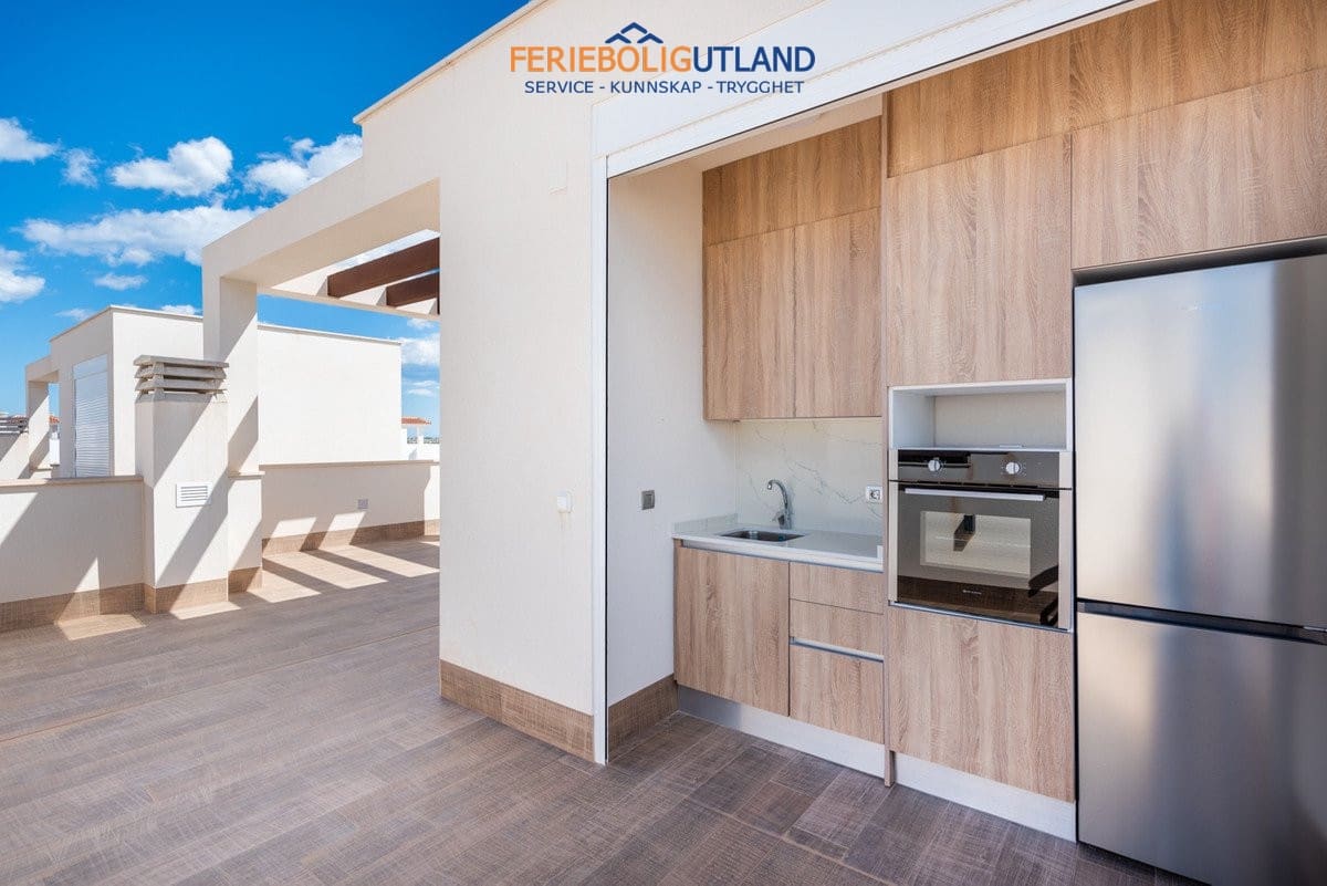 3 soveværelse Villa til salg i Los Montesinos med swimmingpool garage - € 485.000 (Ref: 10006931)