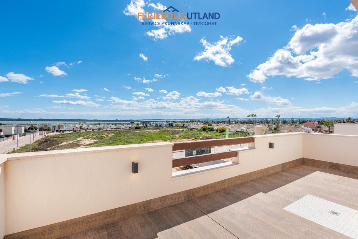 3 soveværelse Villa til salg i Los Montesinos med swimmingpool garage - € 485.000 (Ref: 10006931)