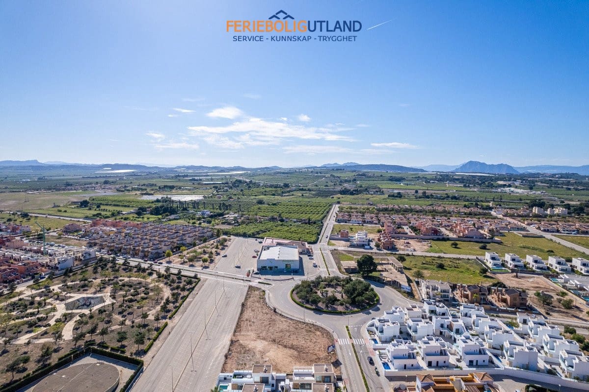 3 soveværelse Villa til salg i Los Montesinos med swimmingpool garage - € 485.000 (Ref: 10006931)