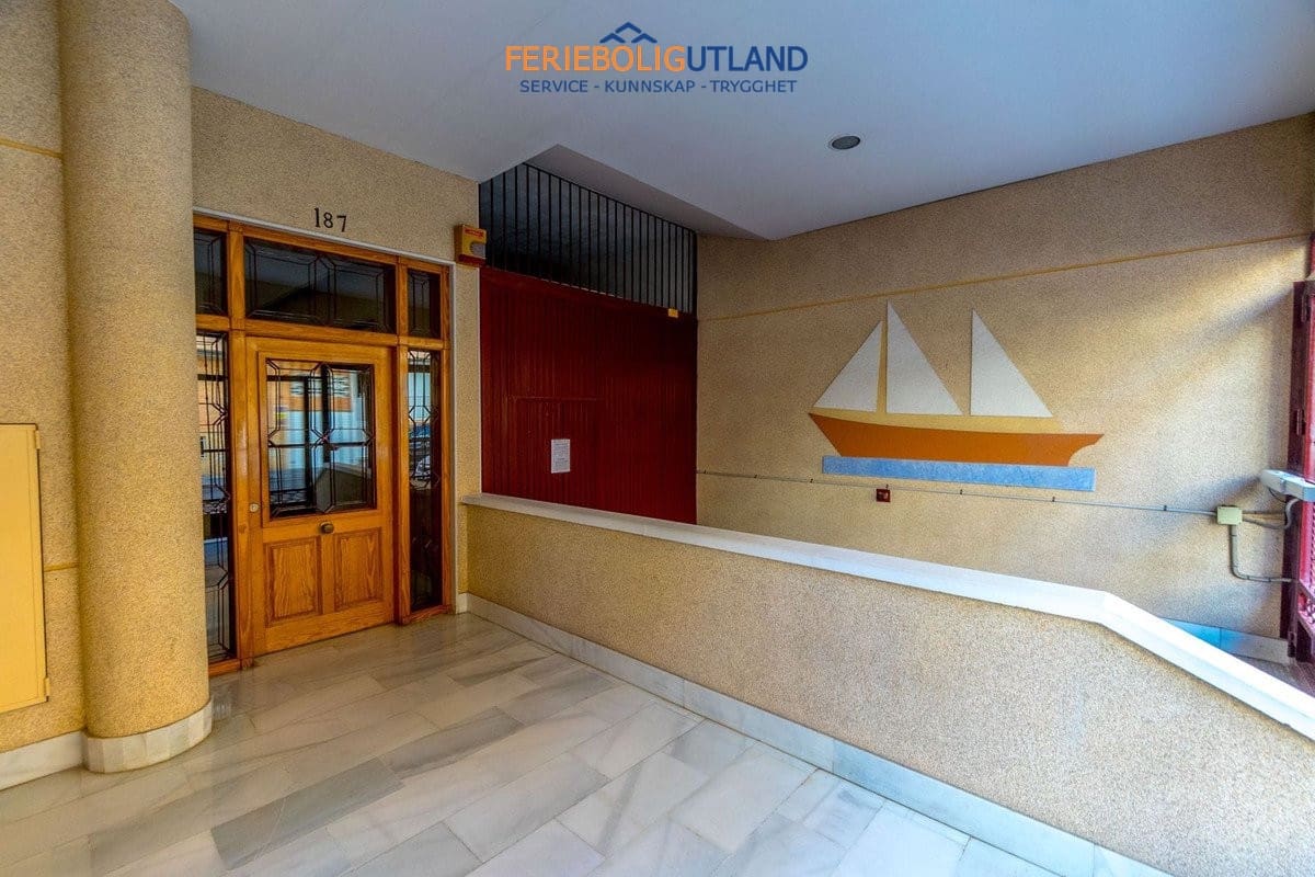 3 sypialnia Penthouse na sprzedaż w Torrevieja z garażem - 229 000 € (Ref: 10006934)