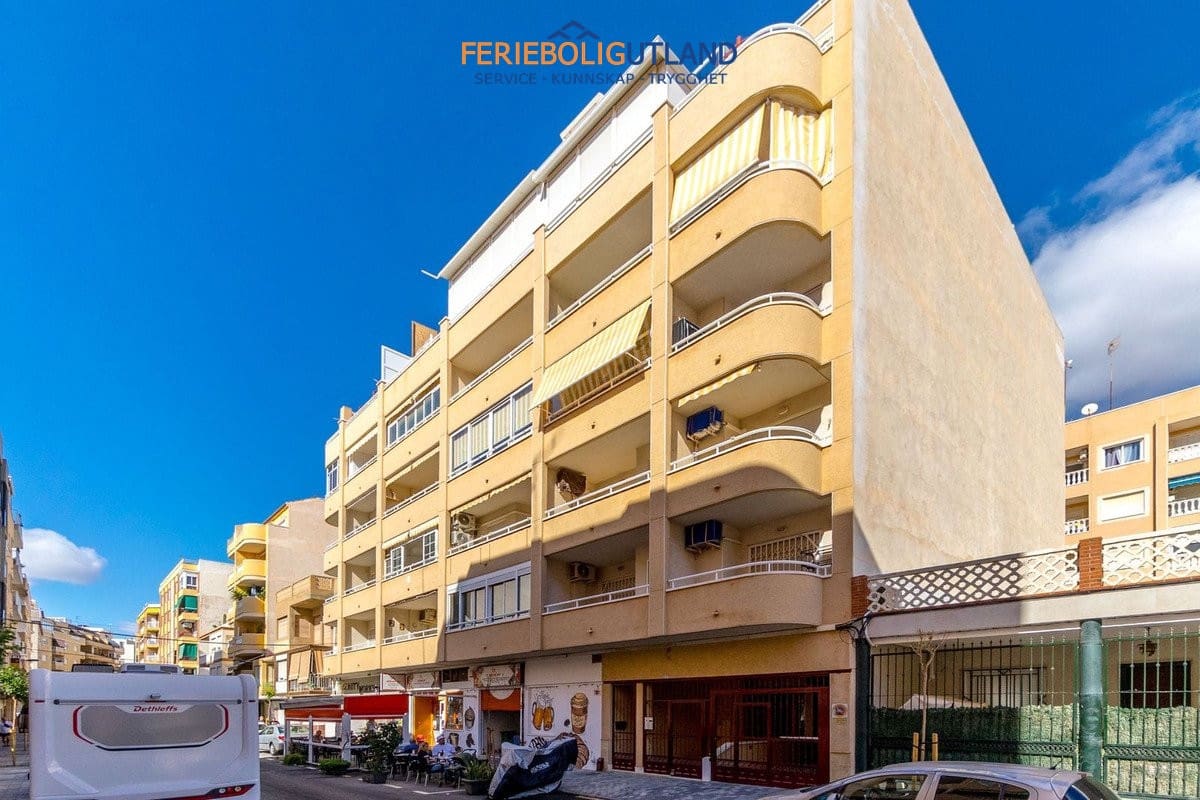 3 sypialnia Penthouse na sprzedaż w Torrevieja z garażem - 229 000 € (Ref: 10006934)