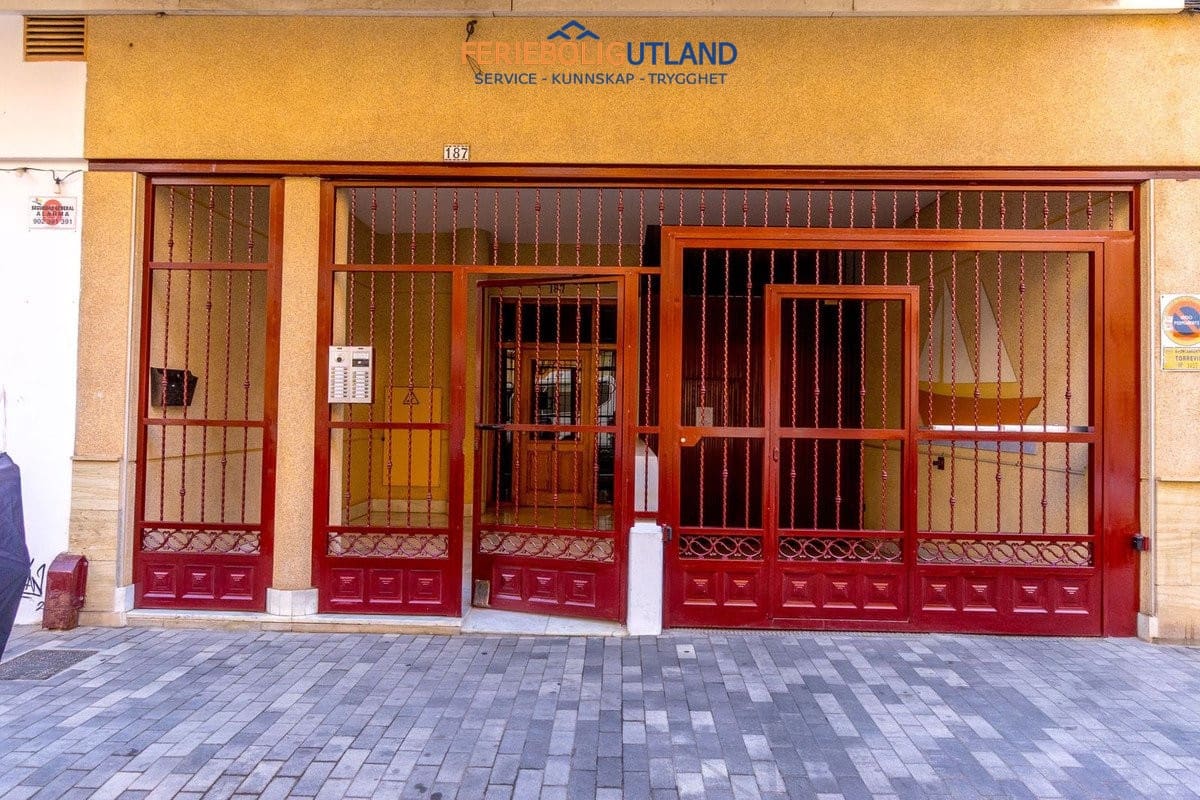 3 sypialnia Penthouse na sprzedaż w Torrevieja z garażem - 229 000 € (Ref: 10006934)