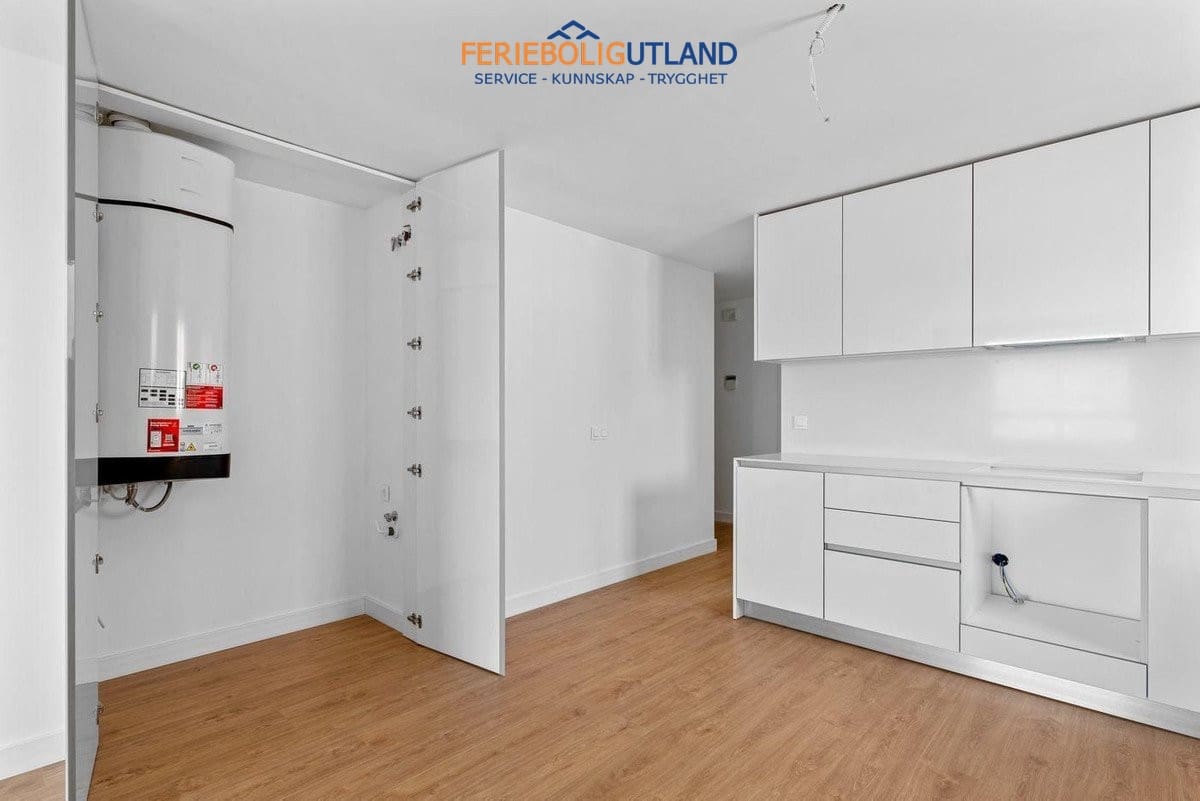 2 soveværelse Lejlighed til salg i Villamartin med swimmingpool garage - € 339.000 (Ref: 10006936)