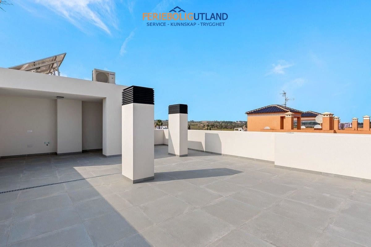 2 soveværelse Lejlighed til salg i Villamartin med swimmingpool garage - € 339.000 (Ref: 10006936)