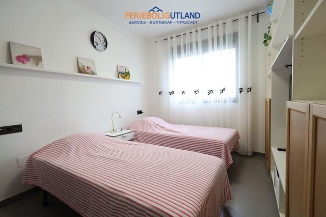 2 sypialnia Bungalow na sprzedaż w Playa Flamenca, Orihuela z basenem garażem - 270 000 € (Ref: 10006937)