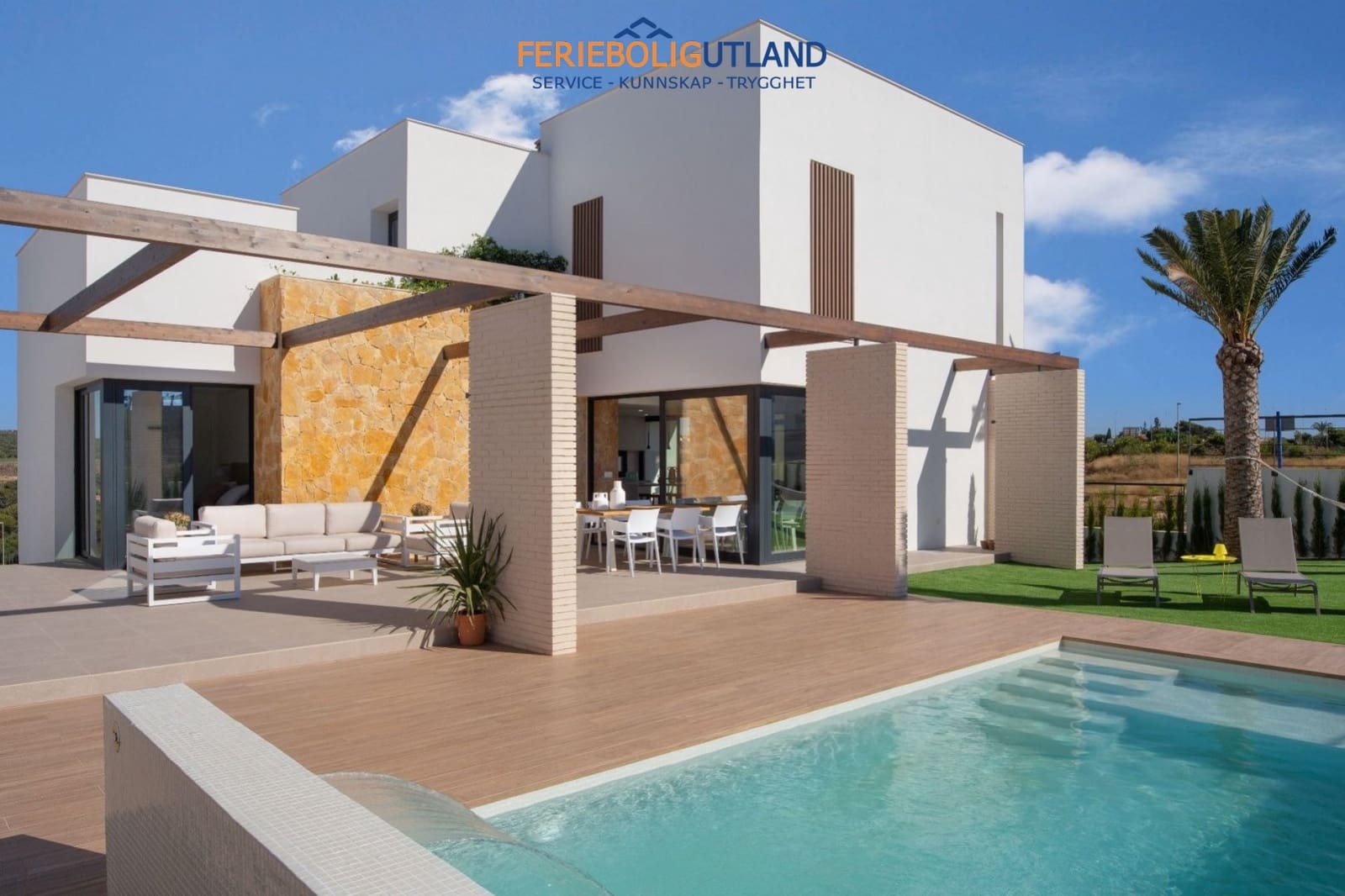 4 slaapkamer Villa te koop in Campoamor met zwembad - € 1.160.000 (Ref: 10006938)