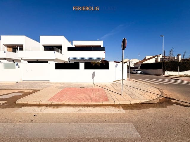 3 soveværelse Villa til salg i San Pedro del Pinatar ciudad, San Pedro del Pinatar med swimmingpool garage - € 390.000 (Ref: 10006941)