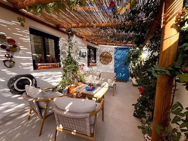 3 soveværelse Villa til salg i San Pedro del Pinatar ciudad, San Pedro del Pinatar med swimmingpool garage - € 390.000 (Ref: 10006941)