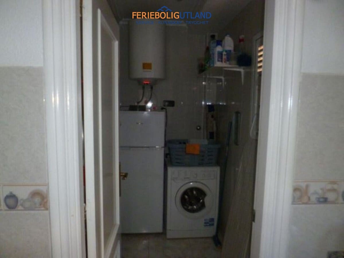 3 slaapkamer Villa te koop in Playa Flamenca met zwembad garage - € 419.000 (Ref: 10006942)