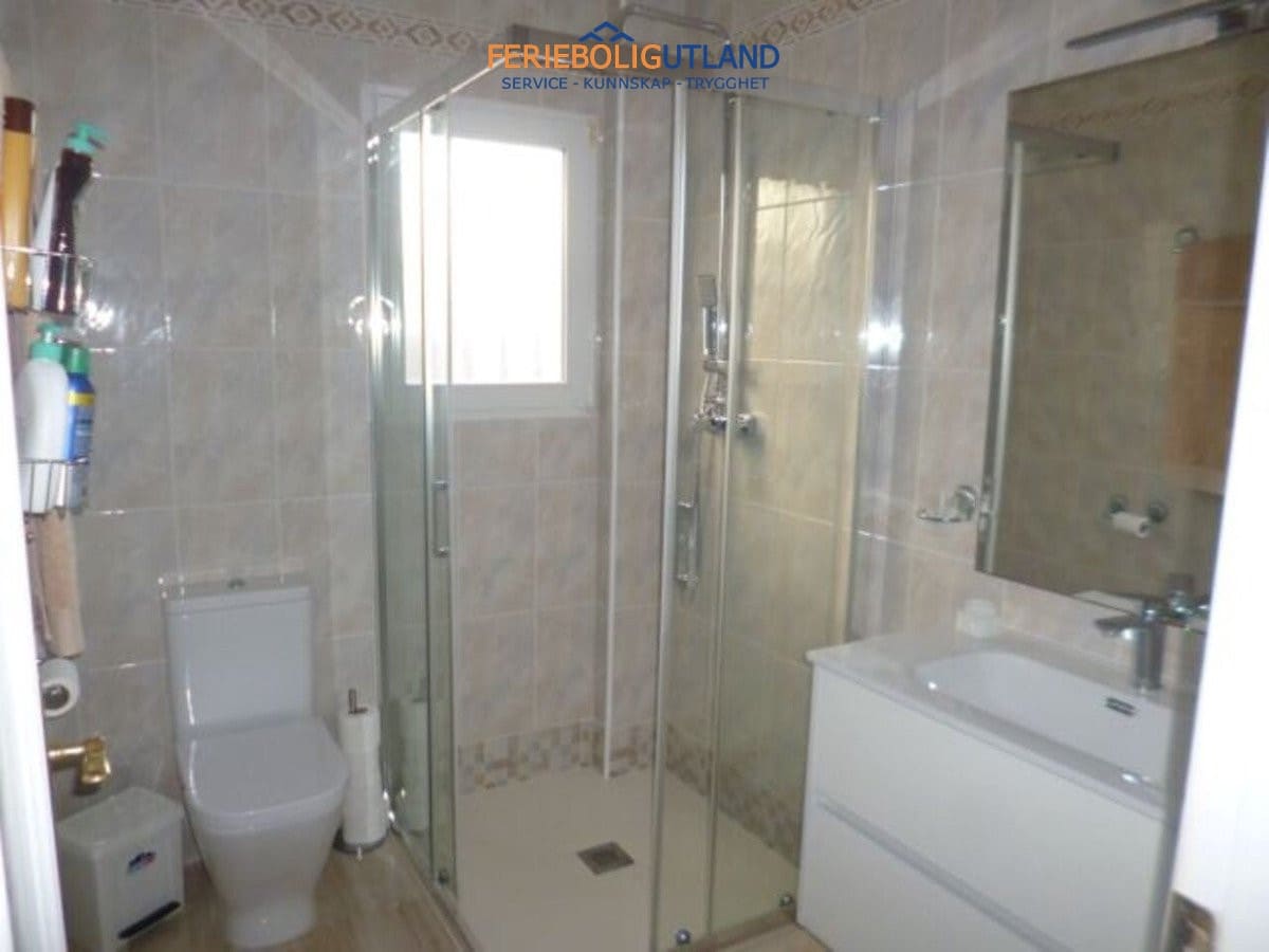 3 slaapkamer Villa te koop in Playa Flamenca met zwembad garage - € 419.000 (Ref: 10006942)