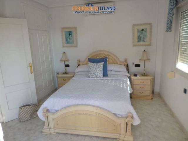 3 slaapkamer Villa te koop in Playa Flamenca, Orihuela met zwembad garage - € 419.000 (Ref: 10006942)
