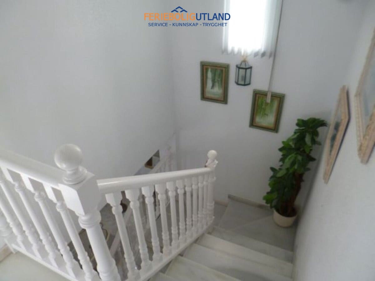 3 slaapkamer Villa te koop in Playa Flamenca met zwembad garage - € 419.000 (Ref: 10006942)
