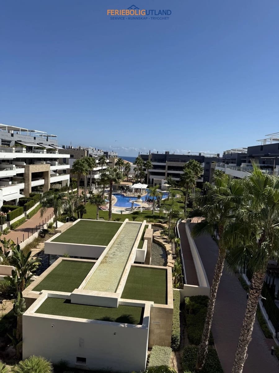 2 slaapkamer Penthouse te koop in Playa Flamenca met zwembad garage - € 489.000 (Ref: 10006945)