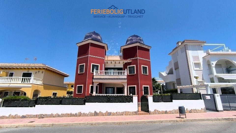 3 sovrum Hus till salu i Ciudad Quesada med pool - 290 000 € (Ref: 10006949)