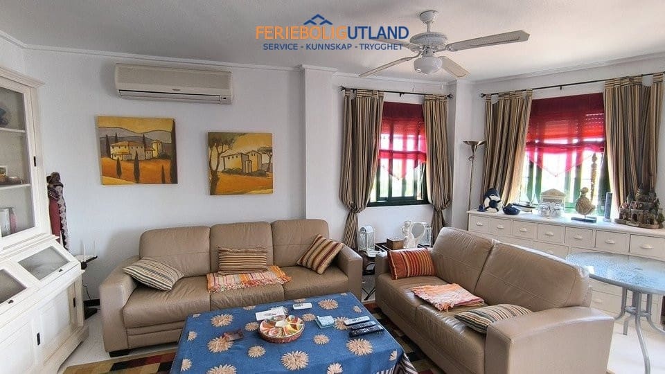 3 sovrum Hus till salu i Ciudad Quesada med pool - 290 000 € (Ref: 10006949)