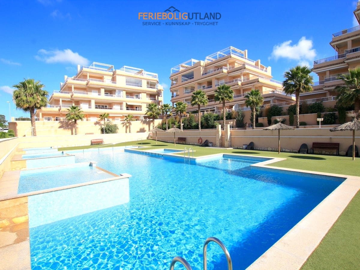 2 bedroom Apartment for sale in Villamartin with pool garage - € 289,000 (Ref: 10006950)