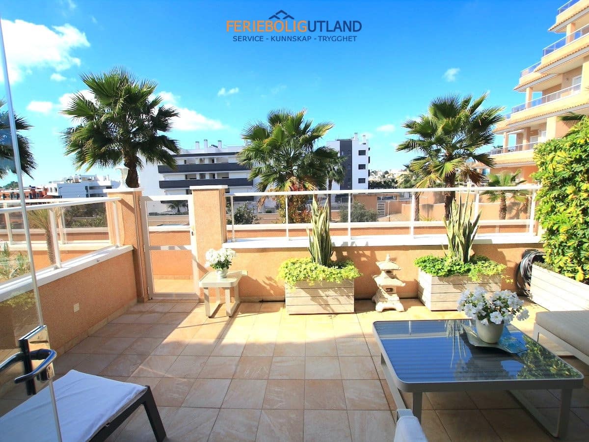 2 bedroom Apartment for sale in Villamartin with pool garage - € 289,000 (Ref: 10006950)