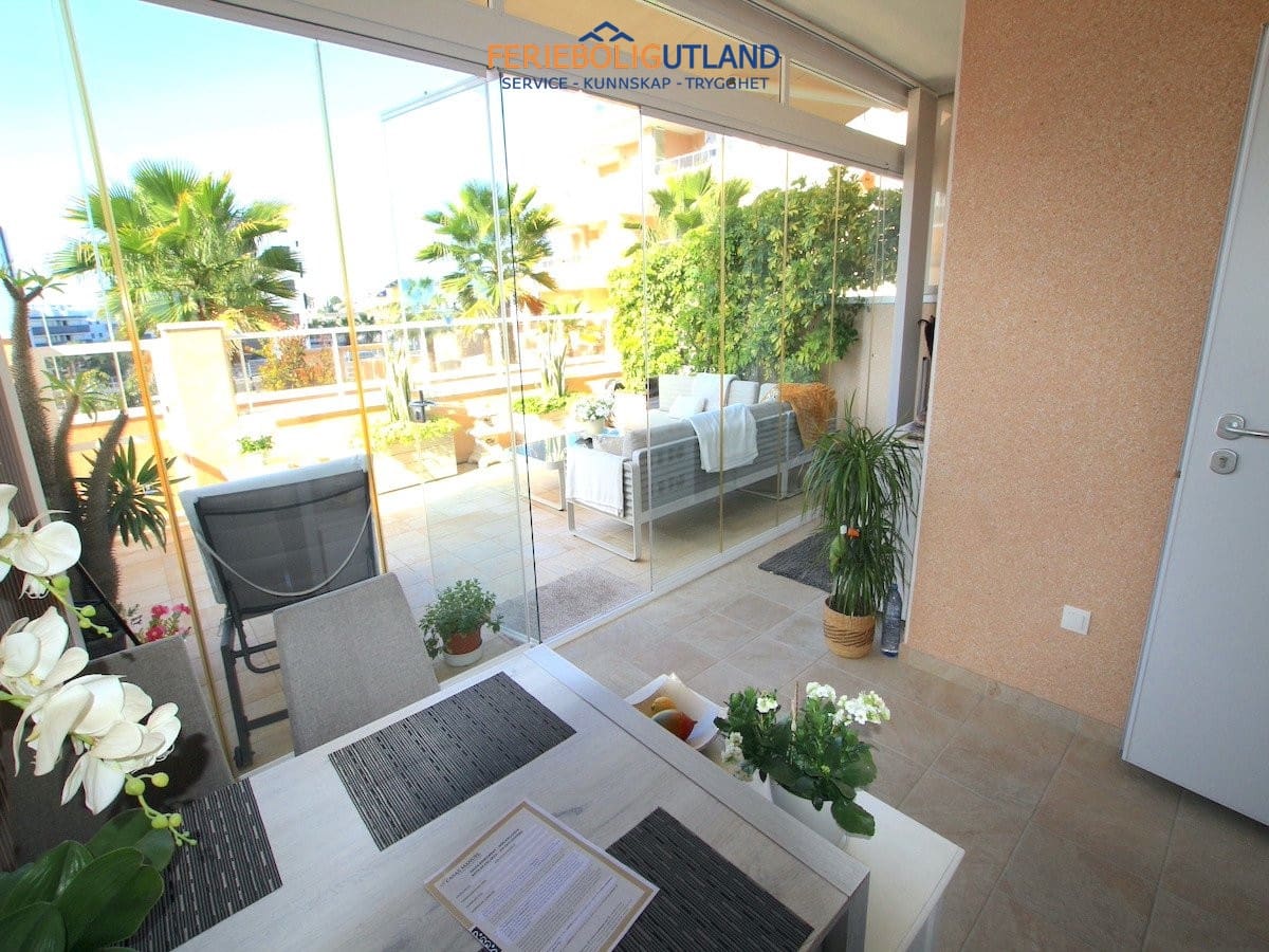 2 bedroom Apartment for sale in Villamartin with pool garage - € 289,000 (Ref: 10006950)
