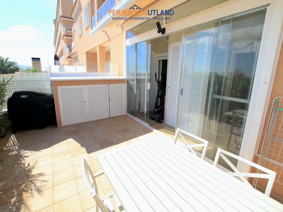 2 bedroom Apartment for sale in Villamartin with pool garage - € 289,000 (Ref: 10006950)