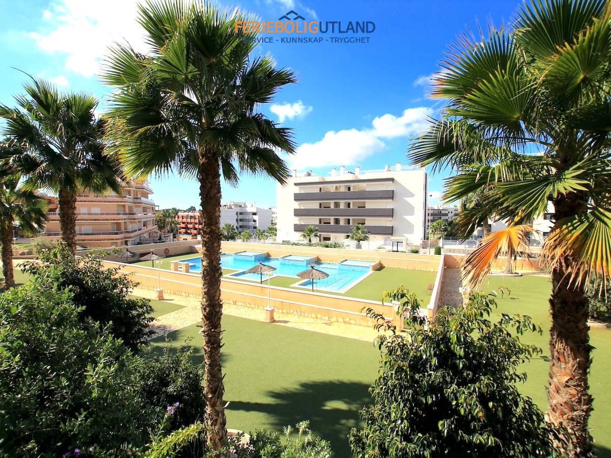 2 bedroom Apartment for sale in Villamartin with pool garage - € 289,000 (Ref: 10006950)