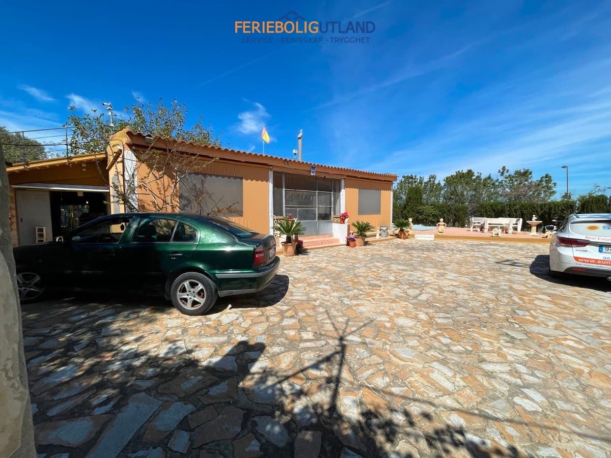3 sypialnia Willa na sprzedaż w Ciudad Quesada z basenem garażem - 460 000 € (Ref: 10006951)