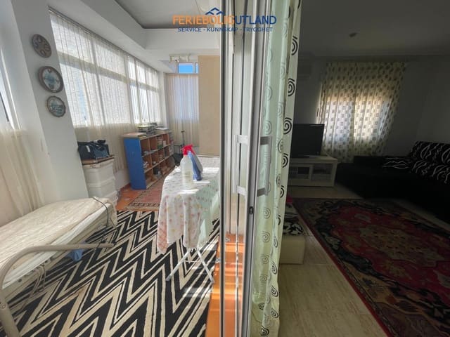 4 soveværelse Villa til salg i Zona Pueblo, Guardamar del Segura med swimmingpool garage - € 410.000 (Ref: 10006952)