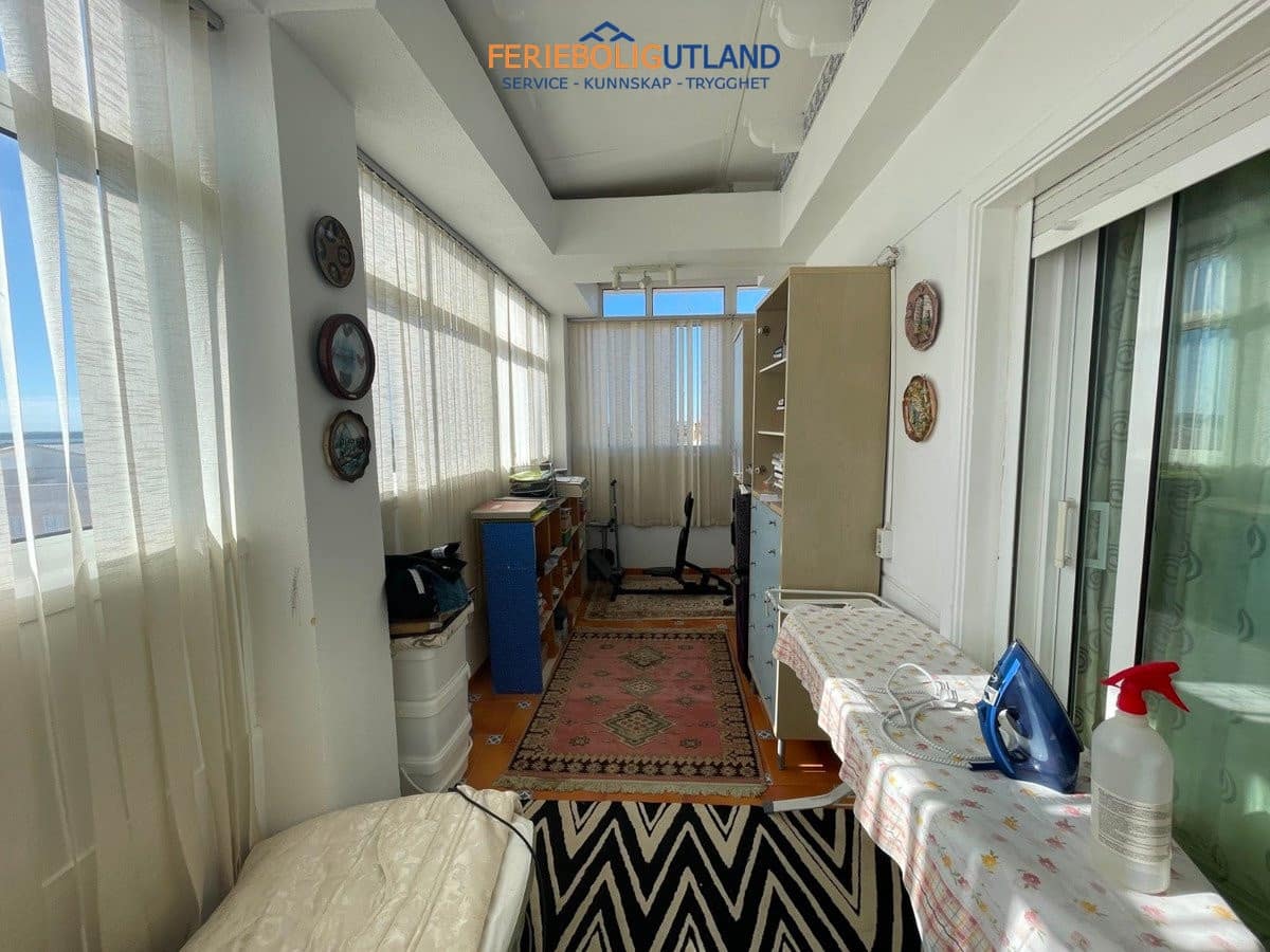 4 soveværelse Villa til salg i Guardamar del Segura med swimmingpool garage - € 410.000 (Ref: 10006952)