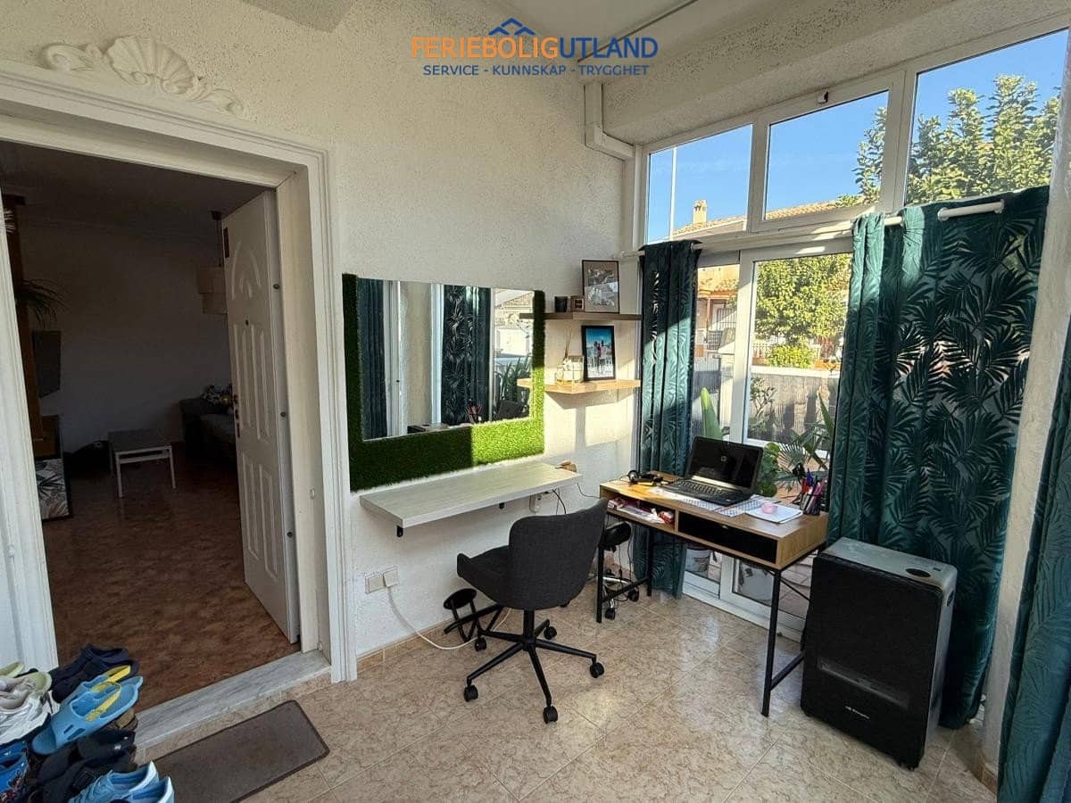 Pareado de 2 habitaciones en Torre de la Horadada en venta con piscina garaje - 254.900 € (Ref: 10006953)