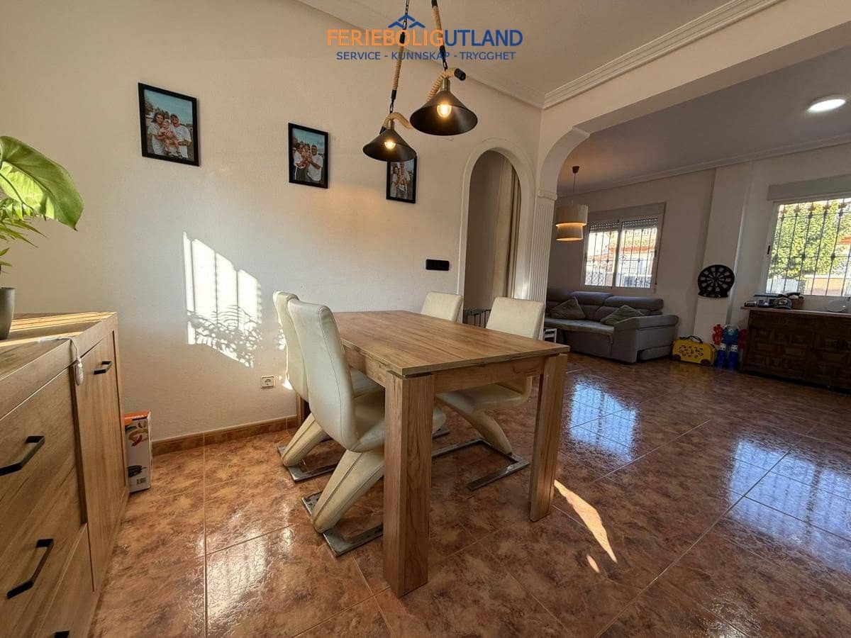 Pareado de 2 habitaciones en Torre de la Horadada en venta con piscina garaje - 254.900 € (Ref: 10006953)