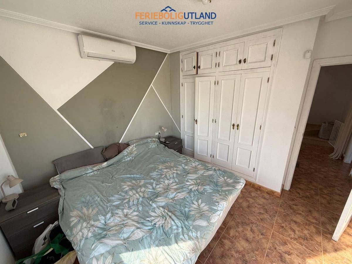 Pareado de 2 habitaciones en Torre de la Horadada en venta con piscina garaje - 254.900 € (Ref: 10006953)
