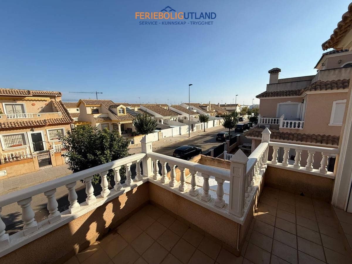 Pareado de 2 habitaciones en Torre de la Horadada en venta con piscina garaje - 254.900 € (Ref: 10006953)