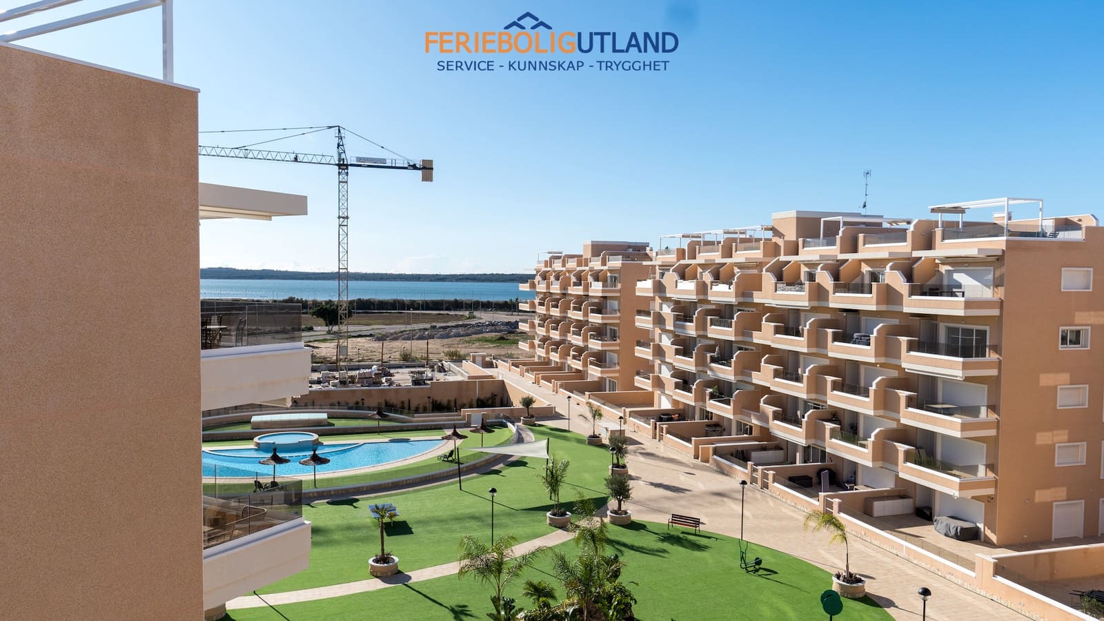 3 Zimmer Apartment zu verkaufen in El Raso mit Pool Garage - 379.000 € (Ref: 10006955)