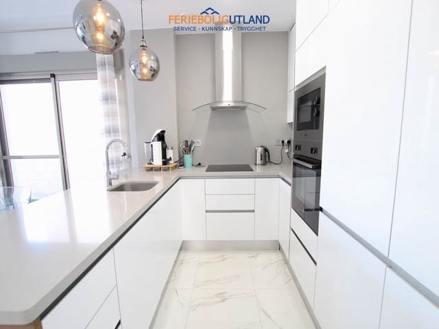 3 soveværelse Villa til salg i Villamartin, Orihuela med swimmingpool garage - € 375.000 (Ref: 10006960)