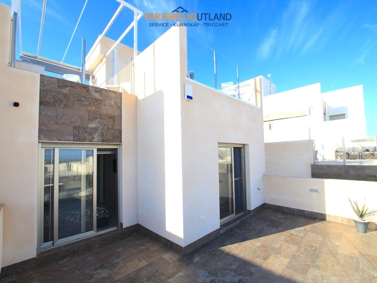 3 soveværelse Villa til salg i Villamartin med swimmingpool garage - € 375.000 (Ref: 10006960)