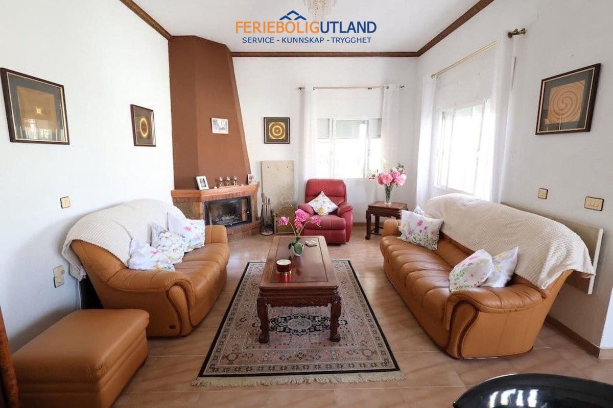3 slaapkamer Villa te koop in Torrevieja met zwembad garage - € 479.000 (Ref: 10006961)