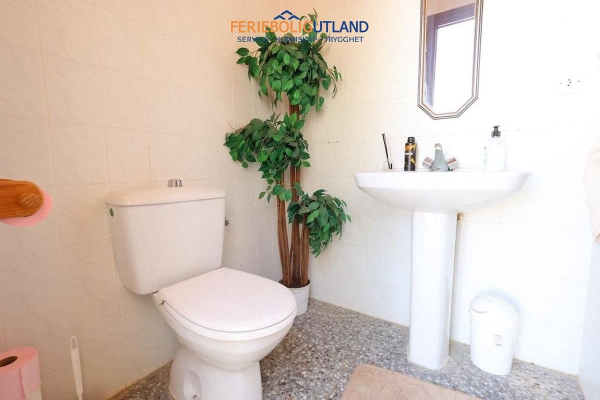 3 slaapkamer Villa te koop in Torrevieja met zwembad garage - € 479.000 (Ref: 10006961)