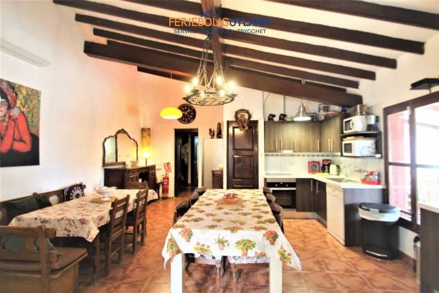 9 Zimmer Villa zu verkaufen in Cabo Roig mit Pool Garage - 674.000 € (Ref: 10006968)
