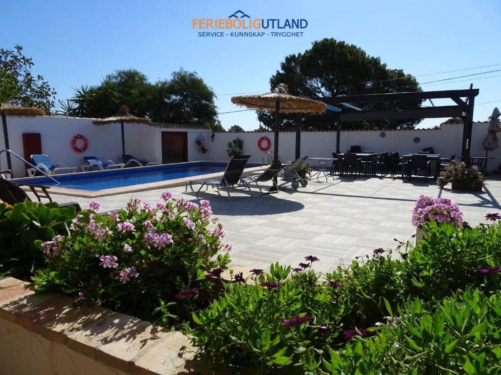 9 Zimmer Villa zu verkaufen in Cabo Roig mit Pool Garage - 674.000 € (Ref: 10006968)