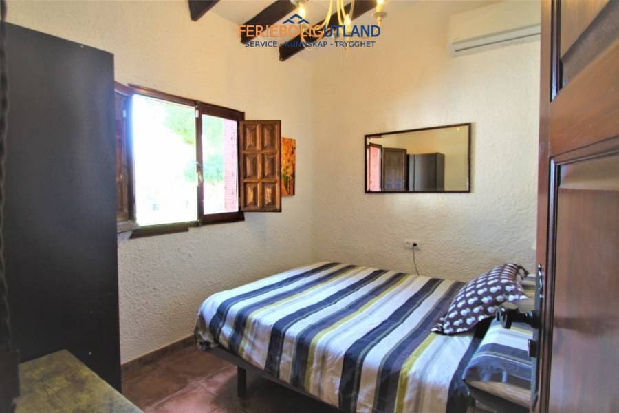 9 Zimmer Villa zu verkaufen in Cabo Roig mit Pool Garage - 674.000 € (Ref: 10006968)